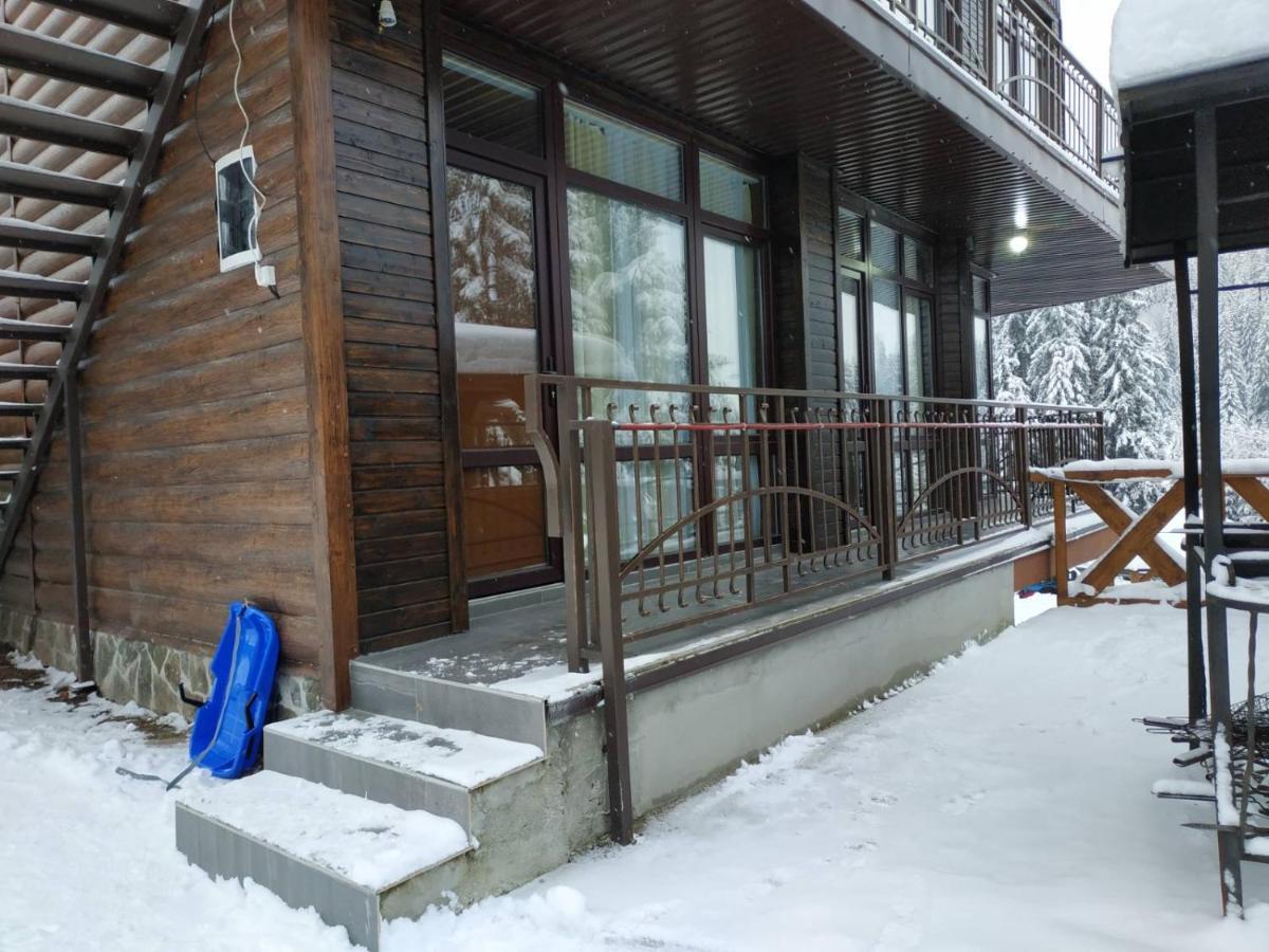 Садиба Mishel Jablunytsja Exteriör bild